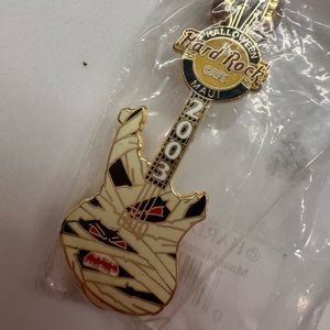 Hard Rock Cafe Pin